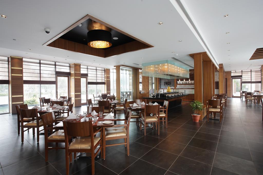 Oodles Hotel New Delhi Exteriör bild